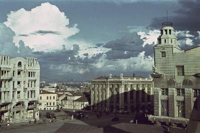 Харьков времен немецкой оккупации в цветных снимках. Фото