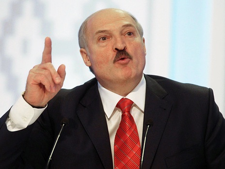 Лукашенко пригрозил "жестким ответом" на санкции ЕС