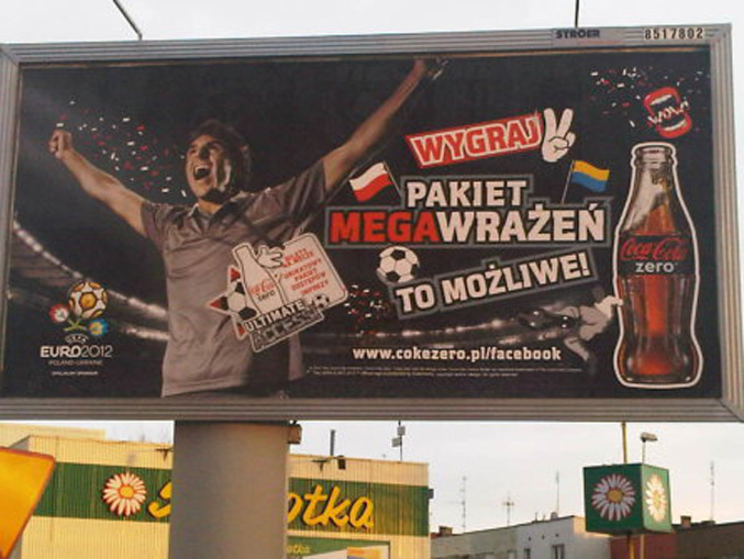 На плакатах к Евро-2012 Coca-Cola перепутала цвета украинского флага