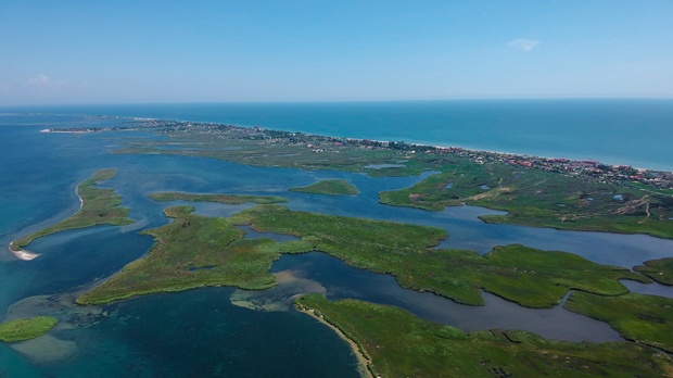 Фото дня: побережье Азовского моря с высоты птичьего полета