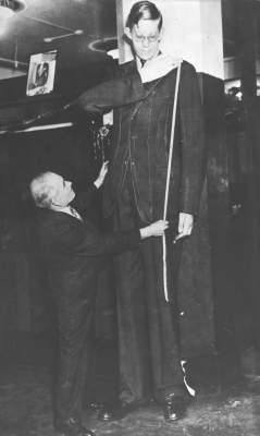 Как жилось самому высокому человеку в истории. Фото 