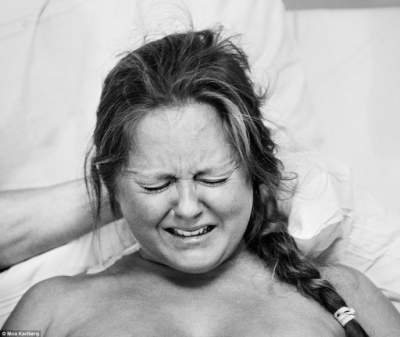 Какие эмоции испытывают женщины во время родов. Фото
