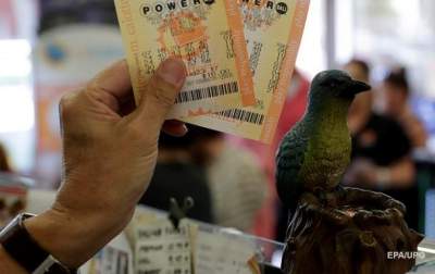 Американец выиграл в лотерею, используя одни и те же цифры 18 лет