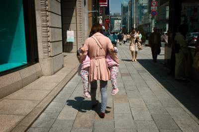 Города Японии глазами мастера уличной фотосъемки. Фото