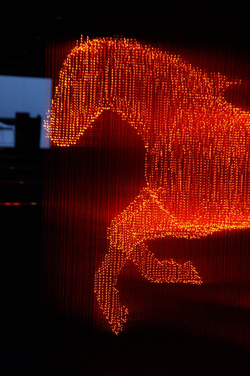 Скульптуры из светодиодов от Макото Тоджики