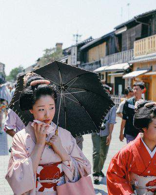 Фотограф показал особенности японского колорита. Фото