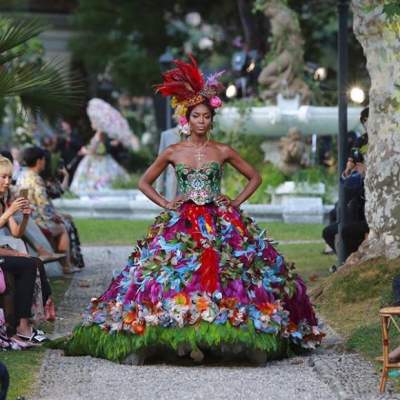 Показ Dolce & Gabbana: на подиум вышли всемирно известные модели. Фото