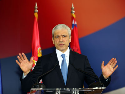 Президент Сербии ушёл в отставку
