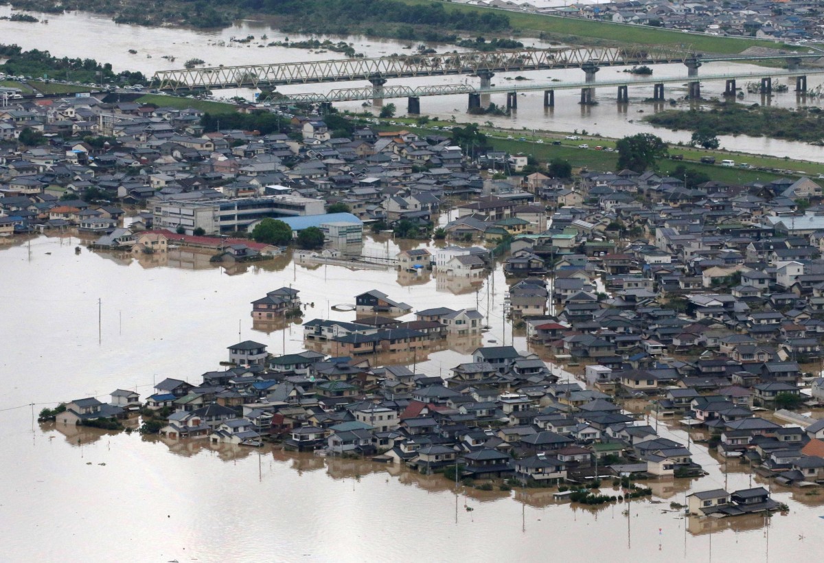 Сильные наводнения в Японии