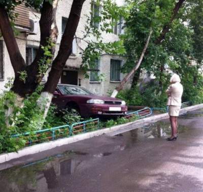 Прикольные ситуации, в которые могут попасть лишь автоледи