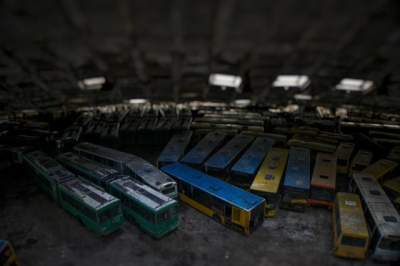Как выглядит киевское кладбище изношенных автобусов. Фото