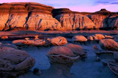 Пустыня в Нью-Мексико в инопланетных пейзажах. Фото