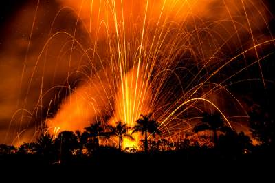 Самые красивые снимки извержения гавайского вулкана. Фото