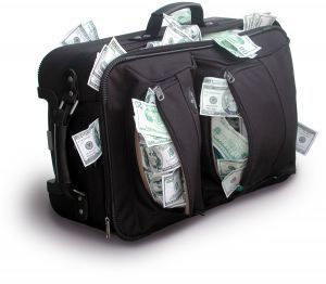 Налоговики ищут в ТВі заграничные чемоданы с деньгами
