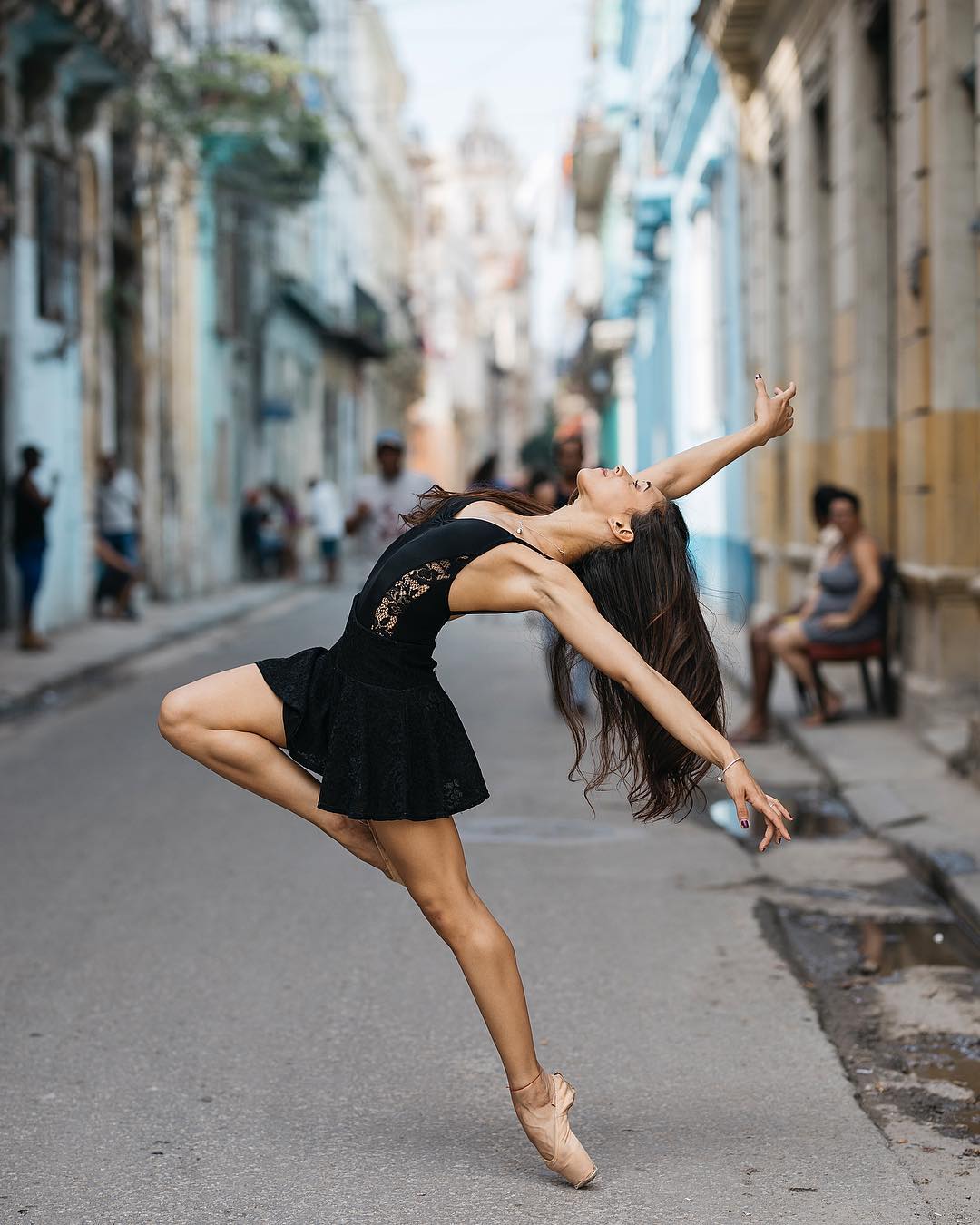 Танцоры на городских улицах от Melika Dez