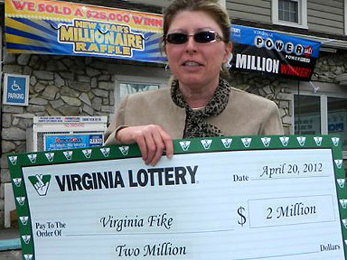 Американка, купившая два билета одной лотереи, выиграла по миллиону долларов за каждый 