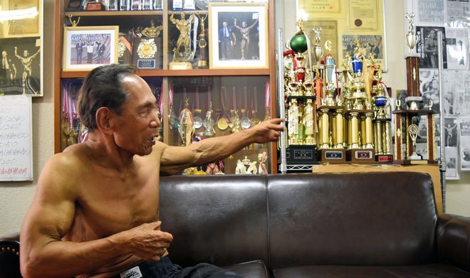 81-летний культурист доказывает, что никогда не поздно заняться своим телом