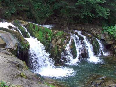 Магия воды: уникальная красота украинских водопадов. Фото