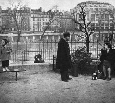 Повседневная жизнь простых парижан в прошлом веке. Фото