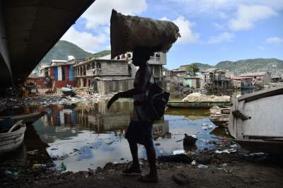 Другая реальность: как живут простые люди на Гаити. Фото