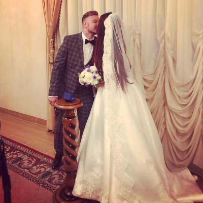 Известная российская певица впервые вышла замуж