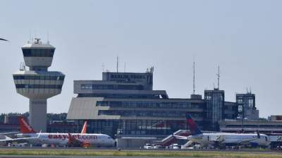 В Берлине часть аэропорта закрыли из-за пикантного багажа 