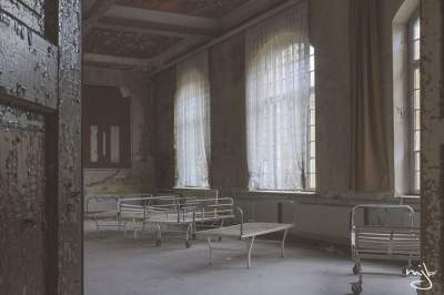 Немецкий фотограф показал красоту заброшенных зданий. Фото