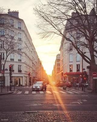 Атмосферные улочки Парижа в ярких снимках. Фото