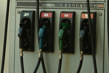 В Украине бензин стоит дороже, чем в США