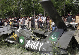 Два самолета ВВС Пакистана столкнулись в воздухе