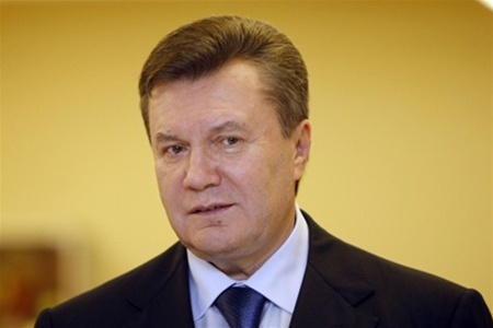 Янукович просит поскорее принять закон о налоге на роскошь