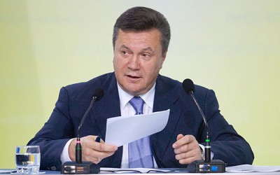 Янукович пожаловался на бессонницу из-за хамства