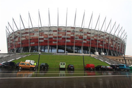 Матч-открытие Евро-2012 в Варшаве - под угрозой срыва