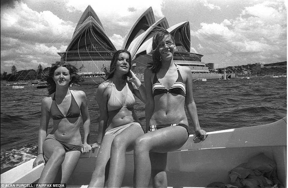 Девушки в бикини, свобода и безработица: как жила Австралия в 70-е