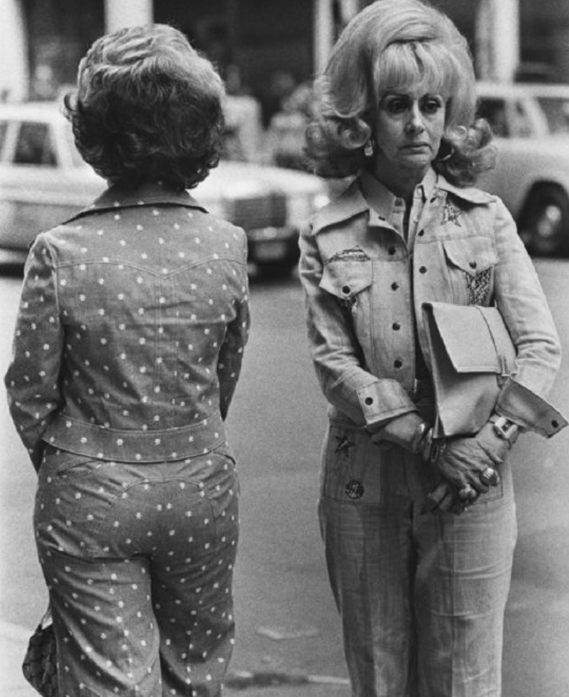 «Улей», «Подкова» и начесы с буклями: модные прически 60-х, вызывающие сегодня шок