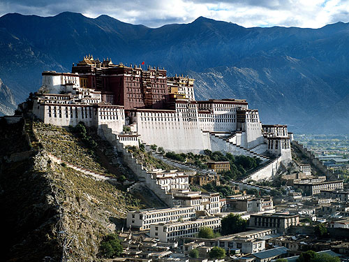 Власти Китая закрыли въезд в Тибет
