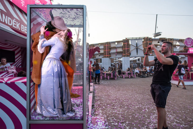 Как Мона Лиза тусила на «европейском Burning Man»