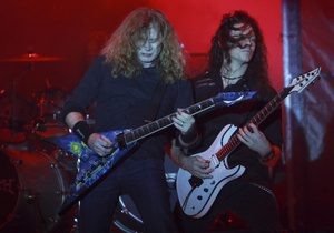 В Хорватии рок-группу Megadeth забросали камнями во время концерта