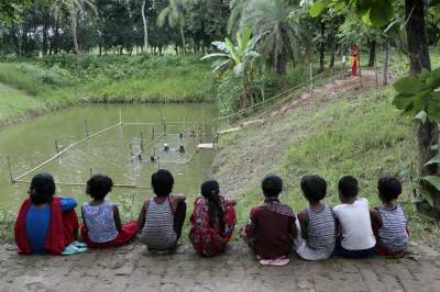 Правдивые кадры повседневной жизни в Бангладеш. Фото