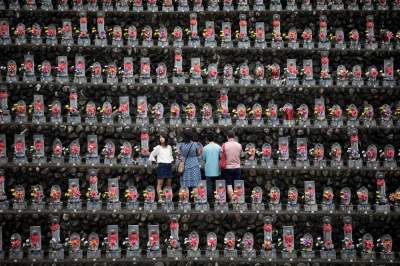 Будни японцев в ярких снимках. Фото