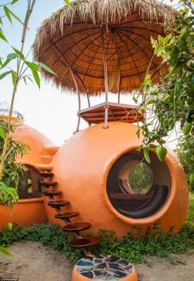 Так выглядит необычный купольный дом в Таиланде. Фото