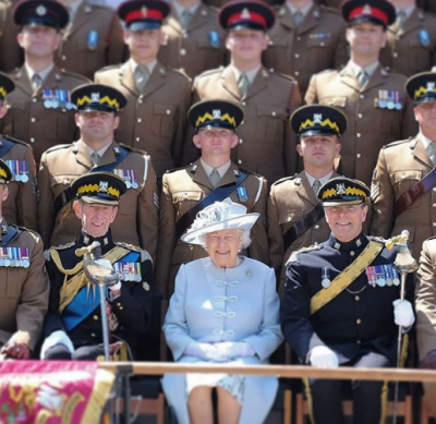 Необычные полномочия, которые есть у британской королевы. Фото