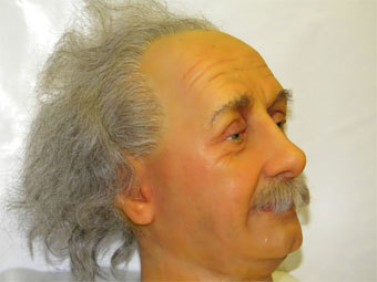 Восковую голову Альберта Эйнштейна оценили в полтора миллиона долларов