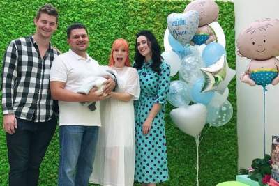 Украинская певица рассекретила имя новорожденного сына