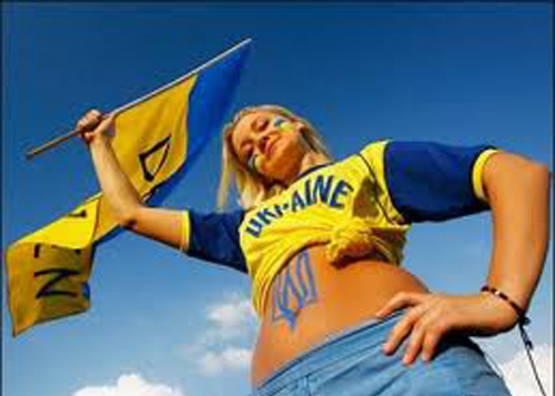 Проплаченное украинскими налогоплательщиками СNN расхвалило пользу Евро-2012 для Украины