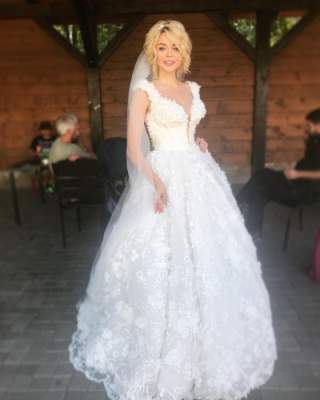 Алина Гросу показала, как выглядит в свадебном платье