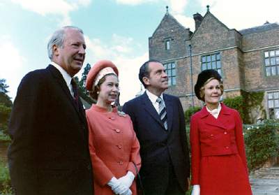 Встречи Елизаветы II и президентов США в редких кадрах. Фото