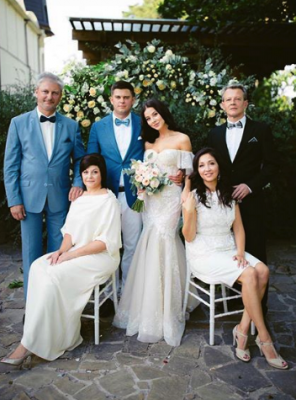 Экс-участница группы "ВИА Гра" впервые показала свадебные фото