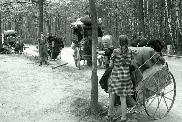 Интересные архивные фотографии Берлина 1945 года