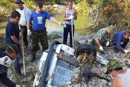 В окрестностях Крымска собак раздувает до размеров телят